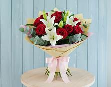 Букет цветов из:  Лилии и Розы в Ставропольском