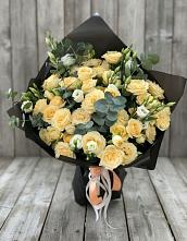 Букет цветов из:  Розы и Лизиантусы #REPLACE_PRED# Ставропольском