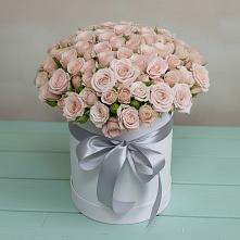 Цветочная композиция из Розы в шляпной коробке в Ставропольском