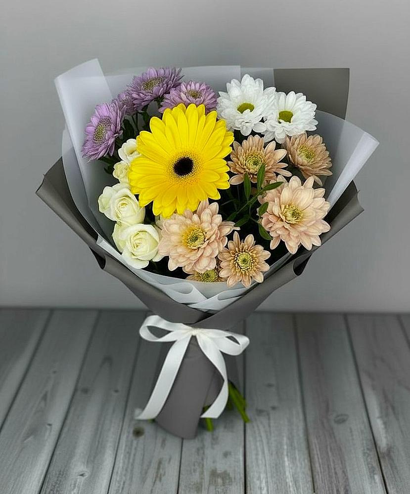 Букет цветов из: Розы, Герберы и Хризантемы в Ставропольском