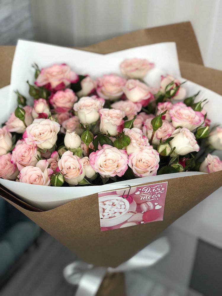 Букет цветов из: Розы в Ставропольском