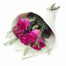 Букет цветов из:  Розы в Ставропольском