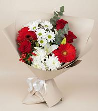 Букет цветов из:  Розы, Хризантемы, Герберы и Лилии в Ставропольском