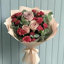 Букет цветов из:  Гвоздики и Розы в Ставропольском